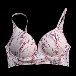Nine West Pink and White Soft T Shirt Patterned Bra Size 36C